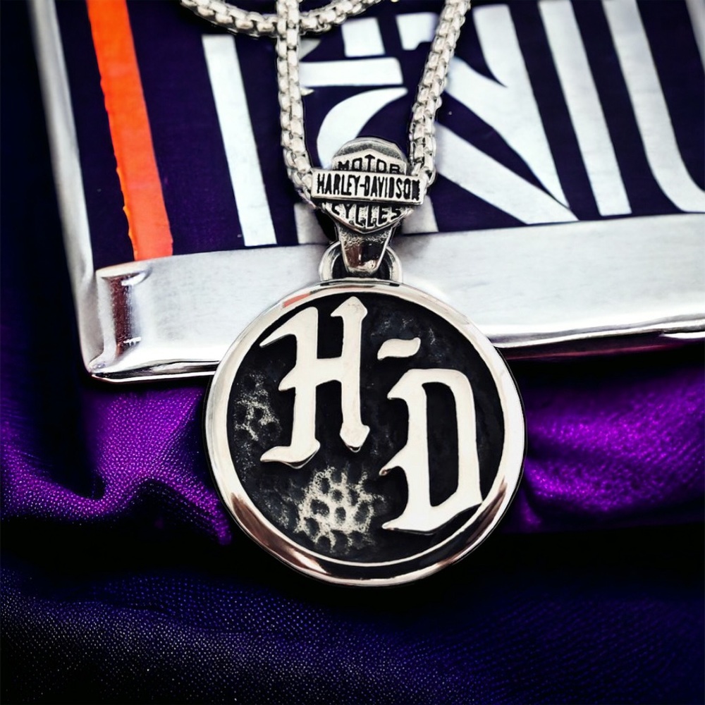 Stainless steel pendant